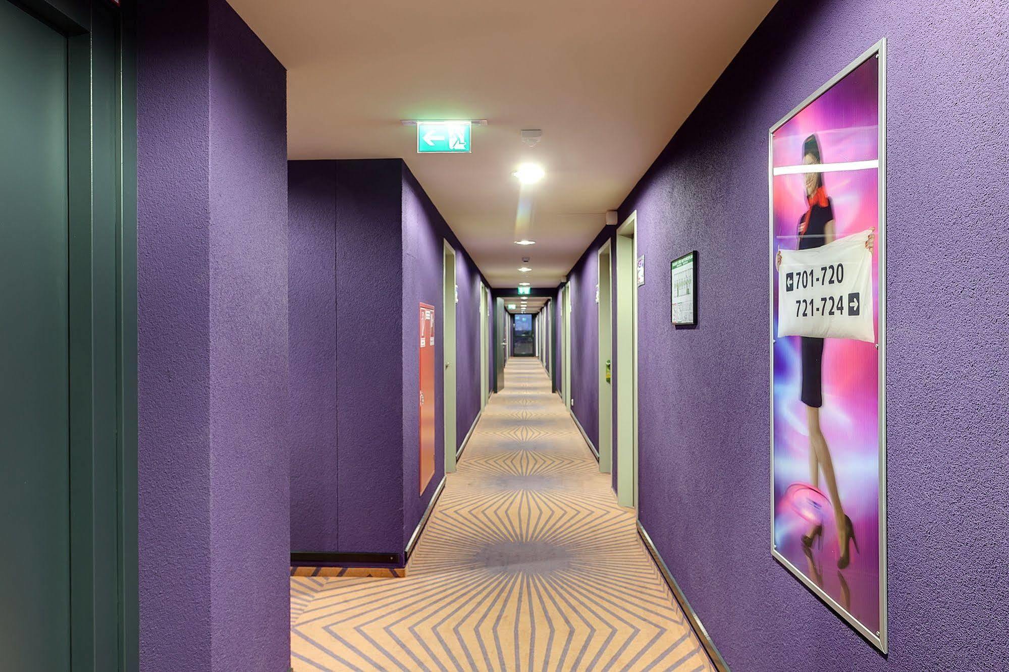 Meininger Frankfurt Main / Airport 3* Fráncfort del Meno