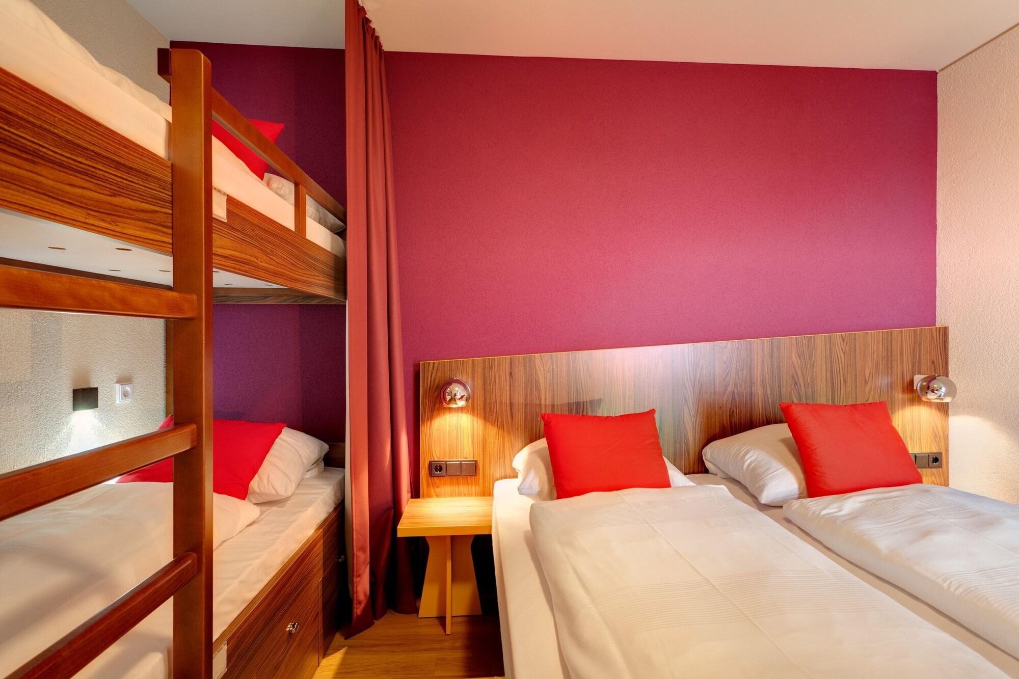 Meininger Frankfurt Main / Airport 3* Fráncfort del Meno